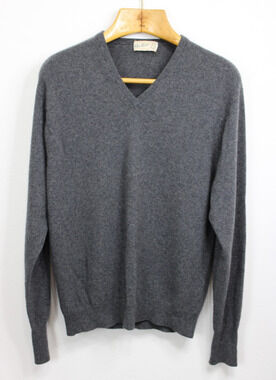 Vintage Peter Scott V-Neck Sweater Men's 42 M Gray 100% Cashmere Scotland *Spots